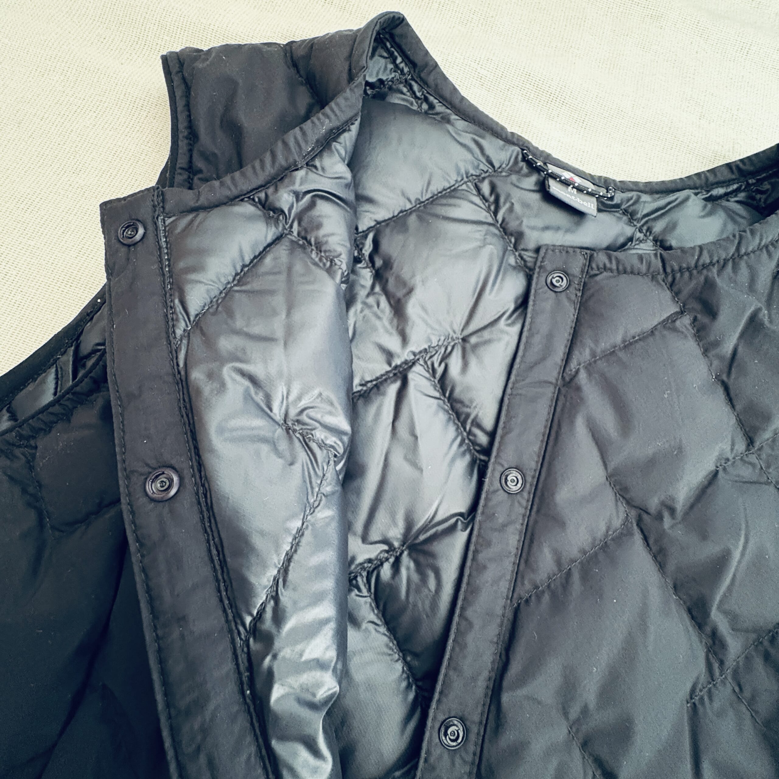 モンベル　ダウンベスト　mont-bell