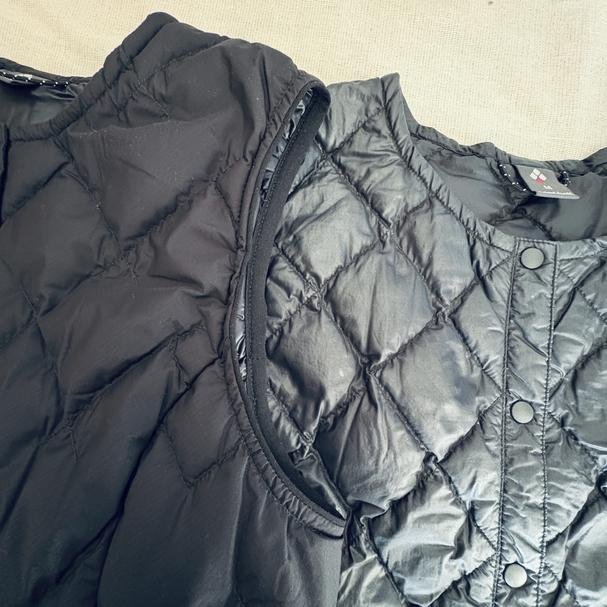 モンベル　ダウンベスト　mont-bell