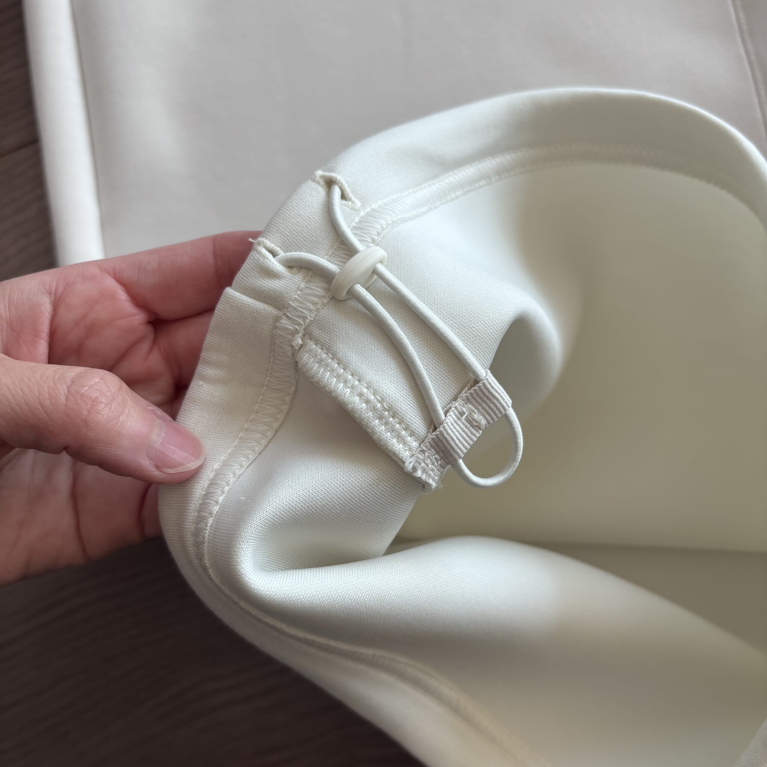 GU　パフスウェットバギーパンツ