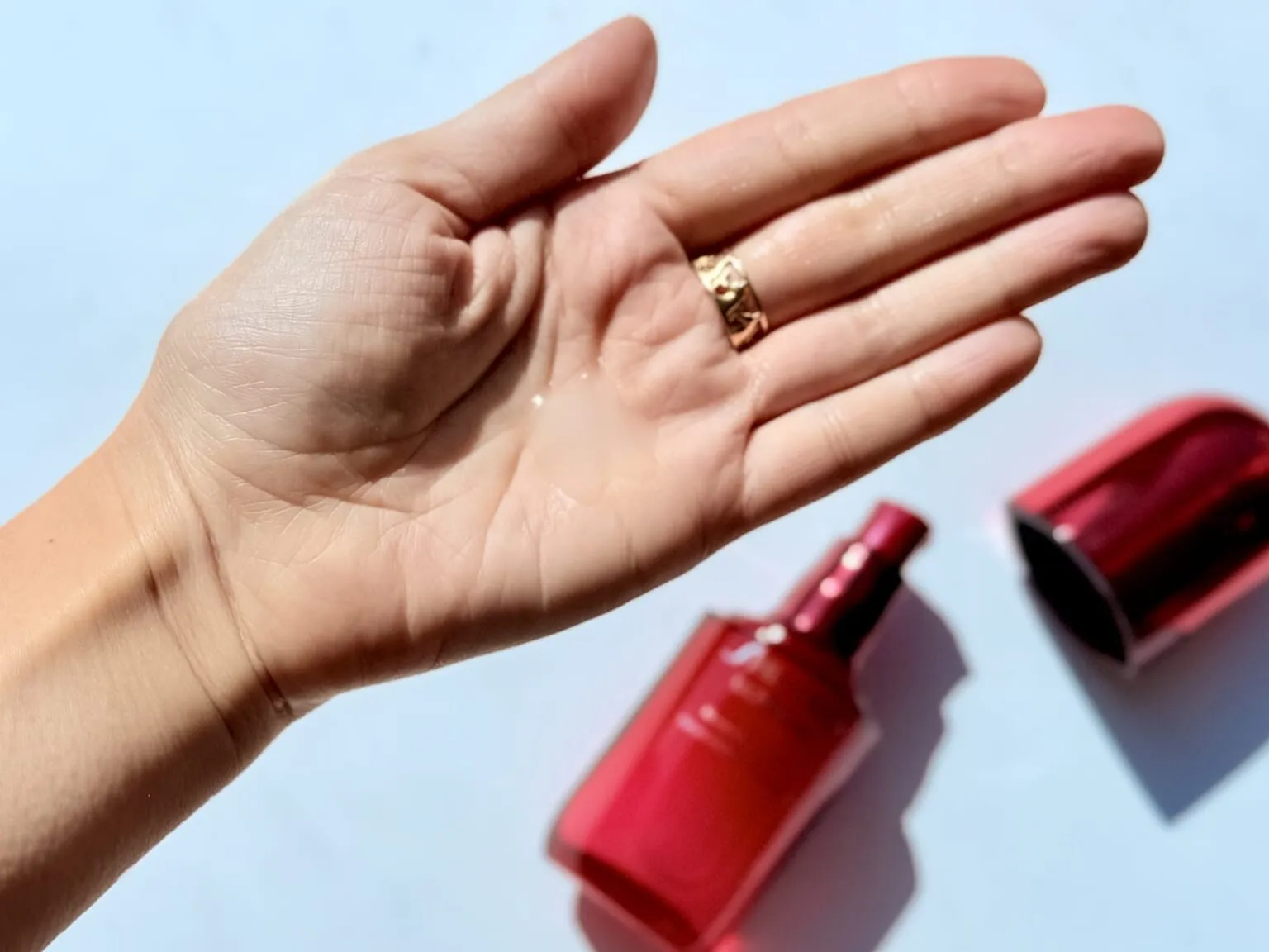 資生堂「アルティミューン パワライジング セラム」手に出したところ