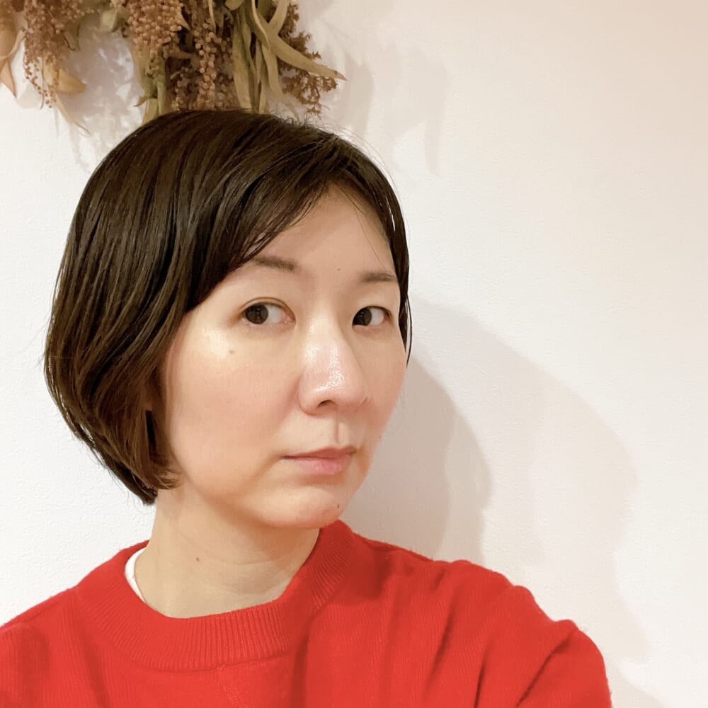 ショート イヤリングカラー 前髪なし 30代ママ