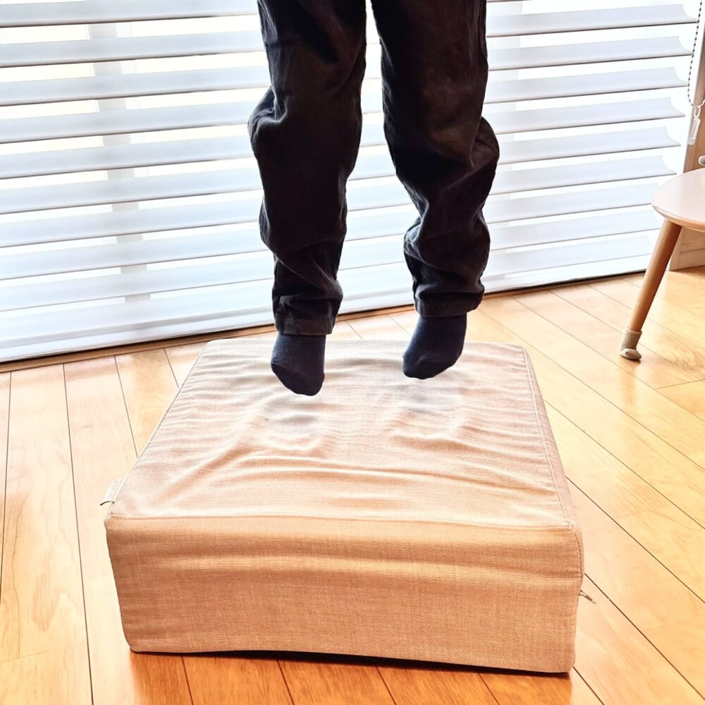 3coins　トランポリンクッション