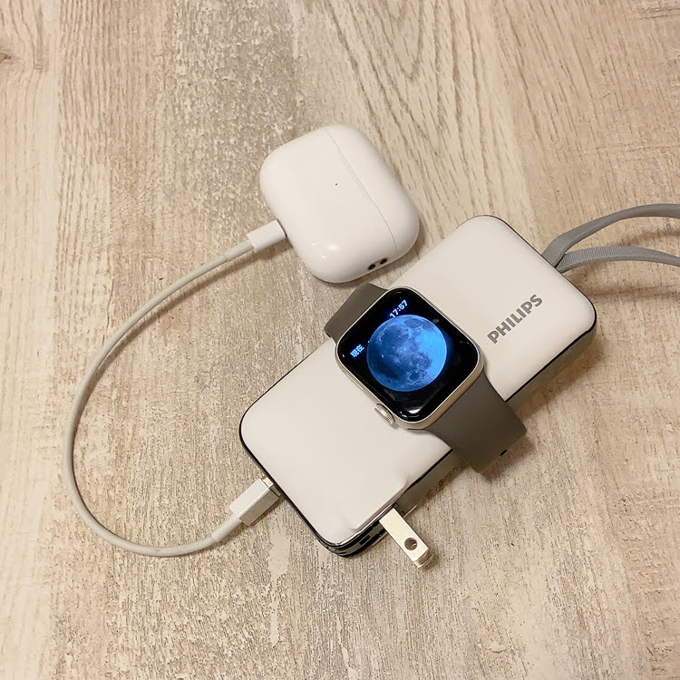 モバイルバッテリー１