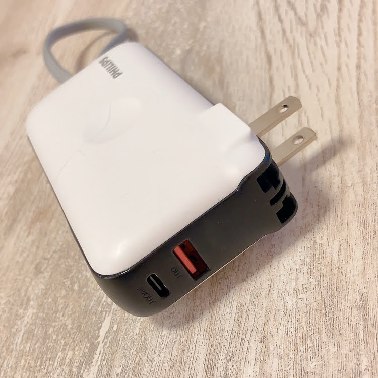 モバイルバッテリー２