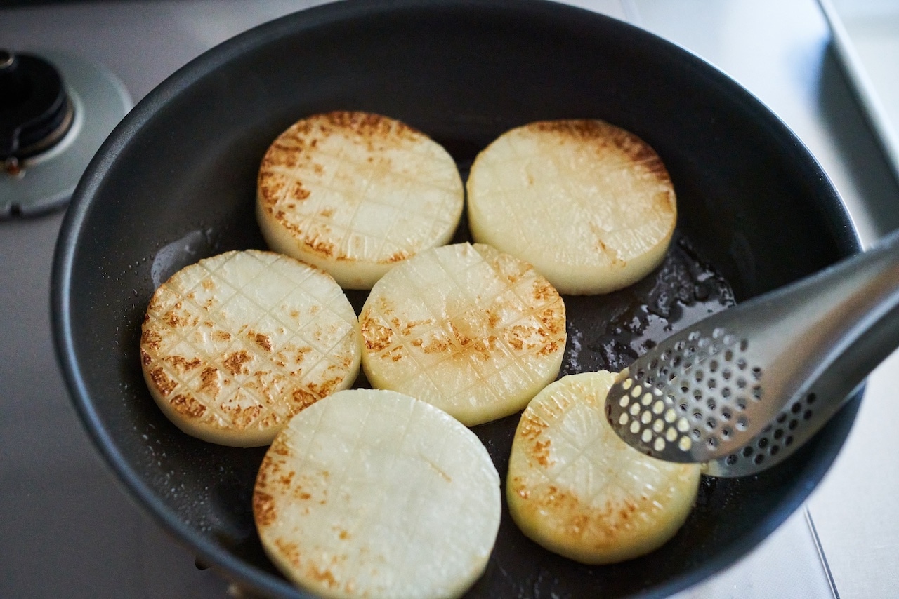 榎本美沙さん　大根ステーキ