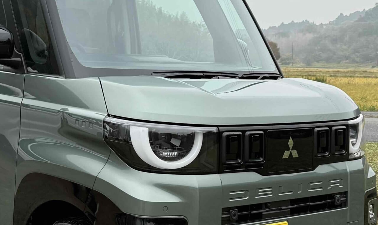 新型デリカミニフロント