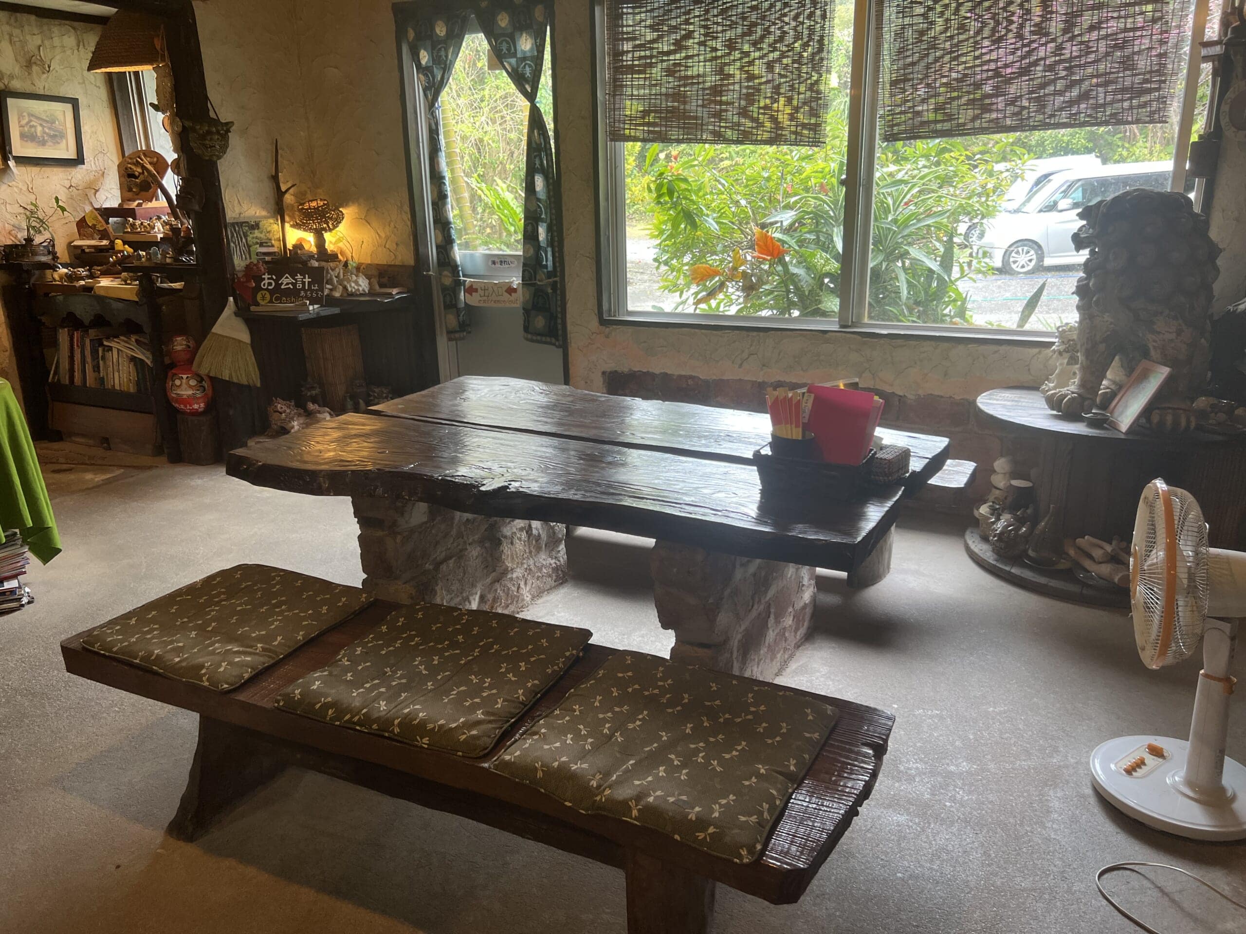 【沖縄】カフェでお花見!「やちむん喫茶シーサー園」TBicoco