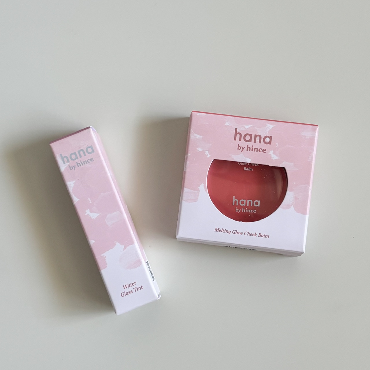 hana by hince(ハナバイヒンス)