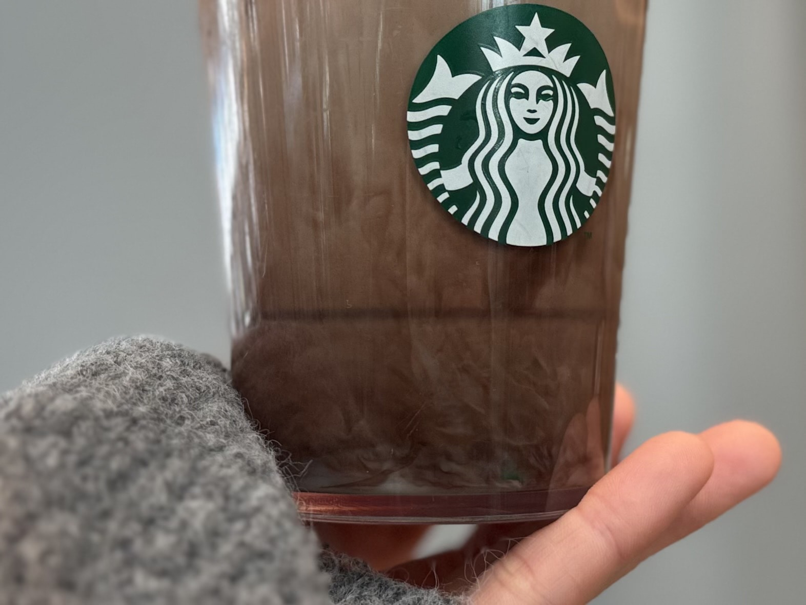 スタバ新作「スイート ミルク チョコレート」下から