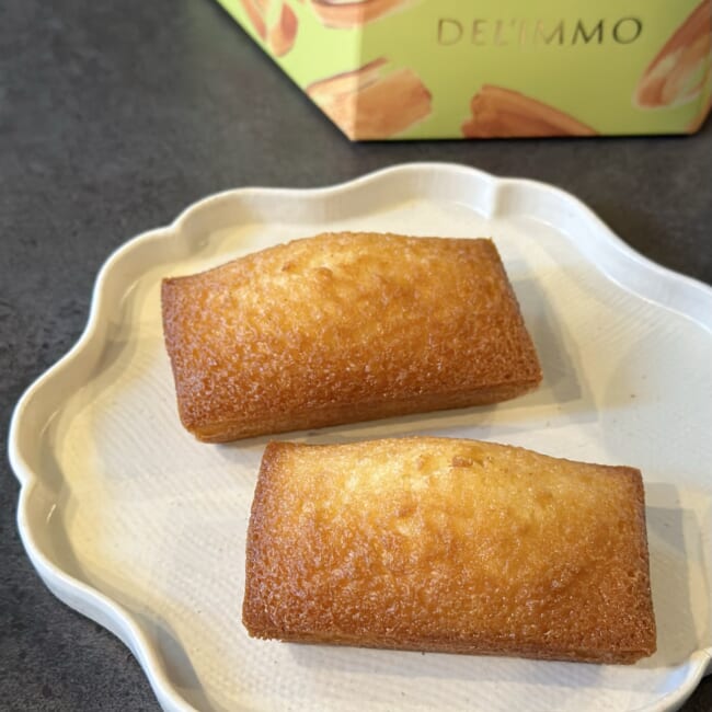 麻布台ヒルズ店限定 「DELI’MMO（デリーモ）」の焼きたてフィナンシェ