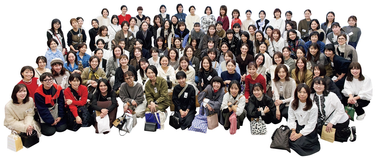 LEE100人隊・LEEキャラクターパーティ 集合写真