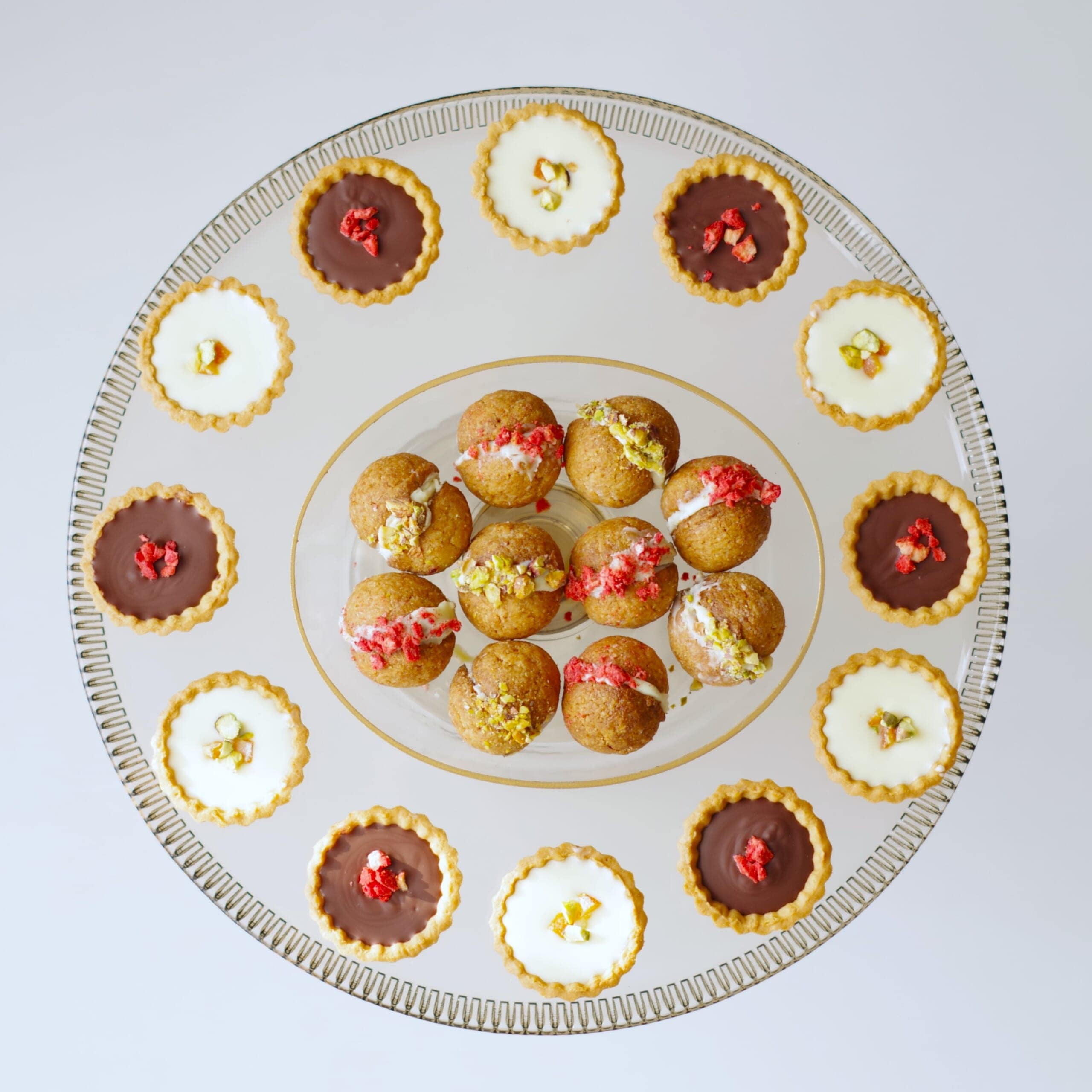 ミニチョコタルト ドライいちご オレンジピール ピスタチオ なかしましほさんレシピ バーチ・ディ・ダーマ