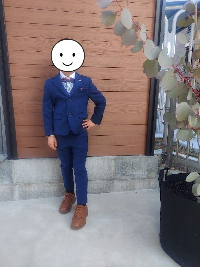 男の子の小学校入学式コーデ　「プティマイン」のネイビージャケット