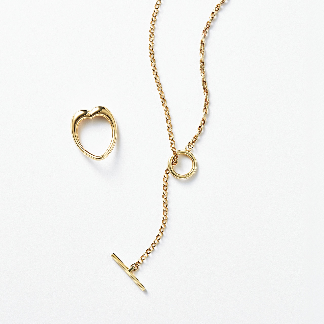 ISOLATION（アイソレーション）のネックレスとリング