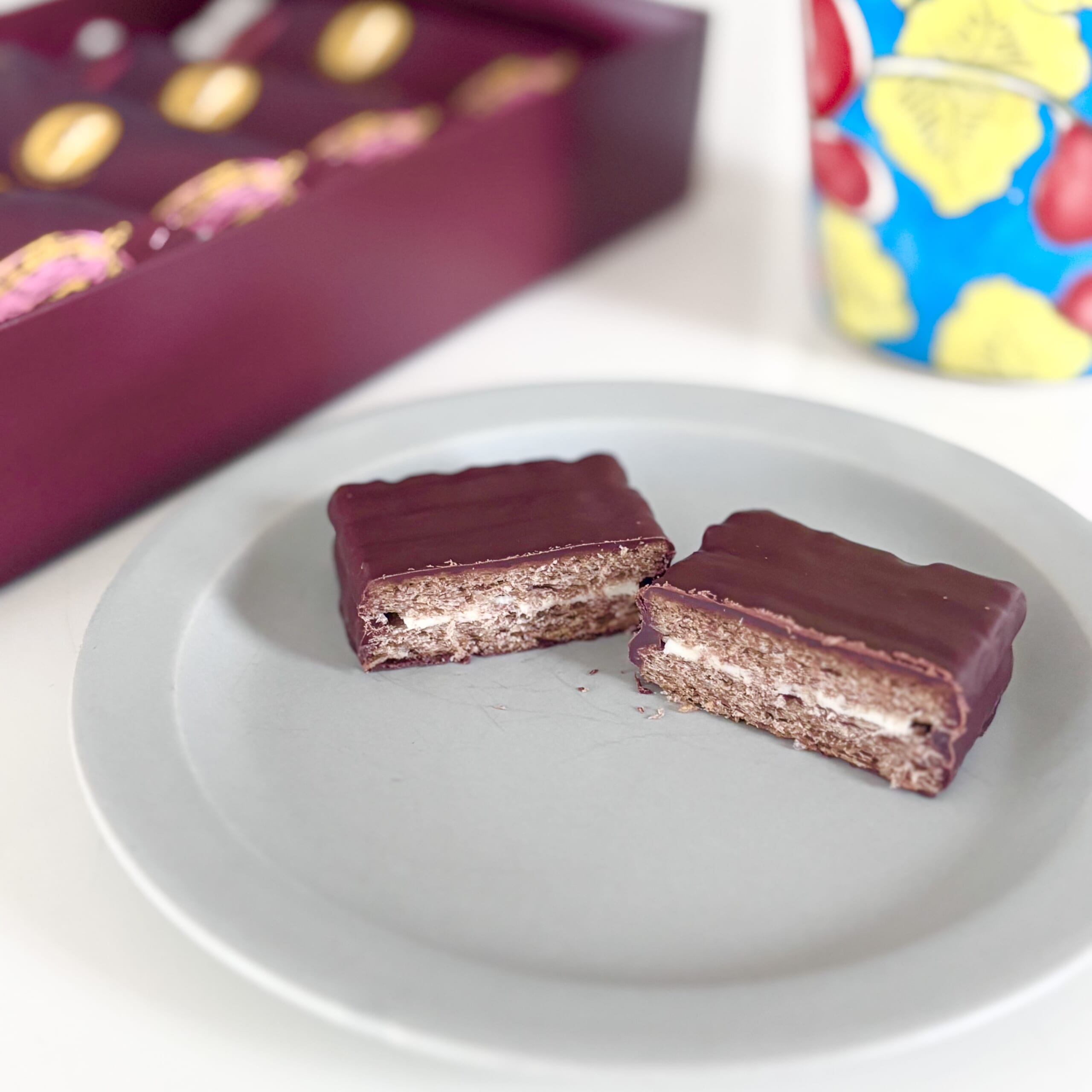 シュガーバターの木　炭火ショコラがけサンド