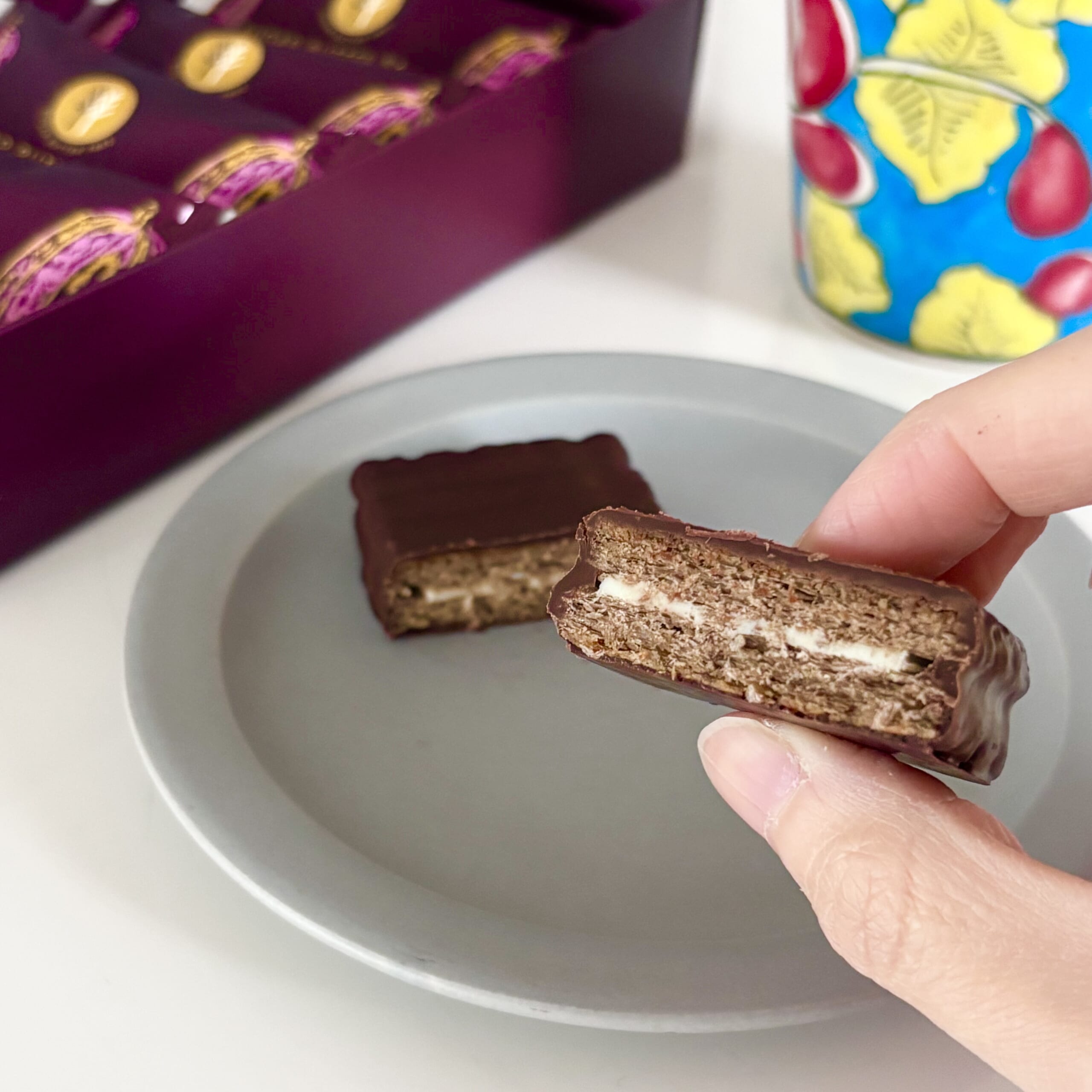 シュガーバターの木　炭火ショコラがけサンド