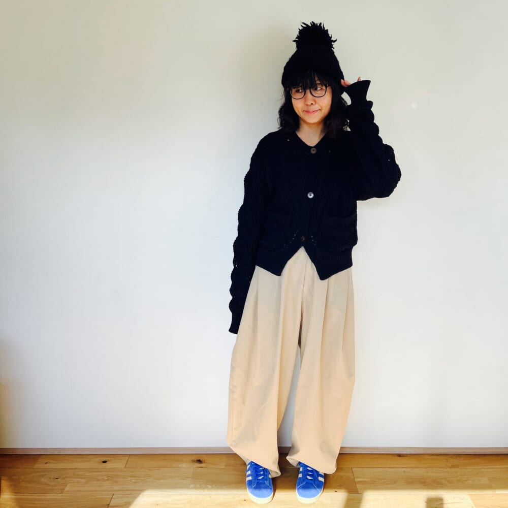 adidas Originals　JABBAR LOW ATMOS
notch. by yui　タックワイドコクーンパンツ
6　ROKU Lily Yarn Sukashi cardigan