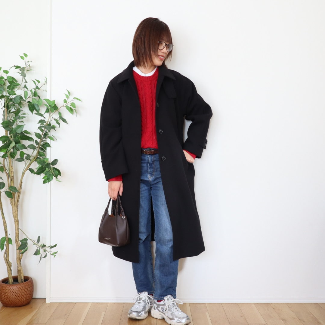 赤ニット 冬コーデ