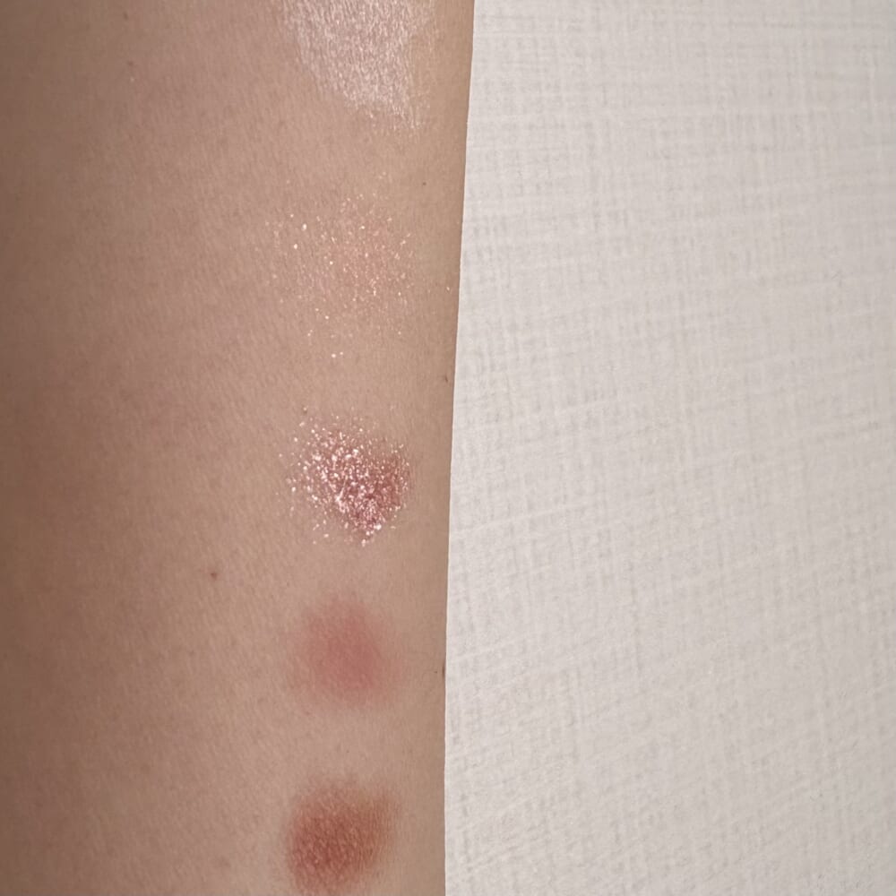 ジルスチュアートドレスドブルーム アイズ 02