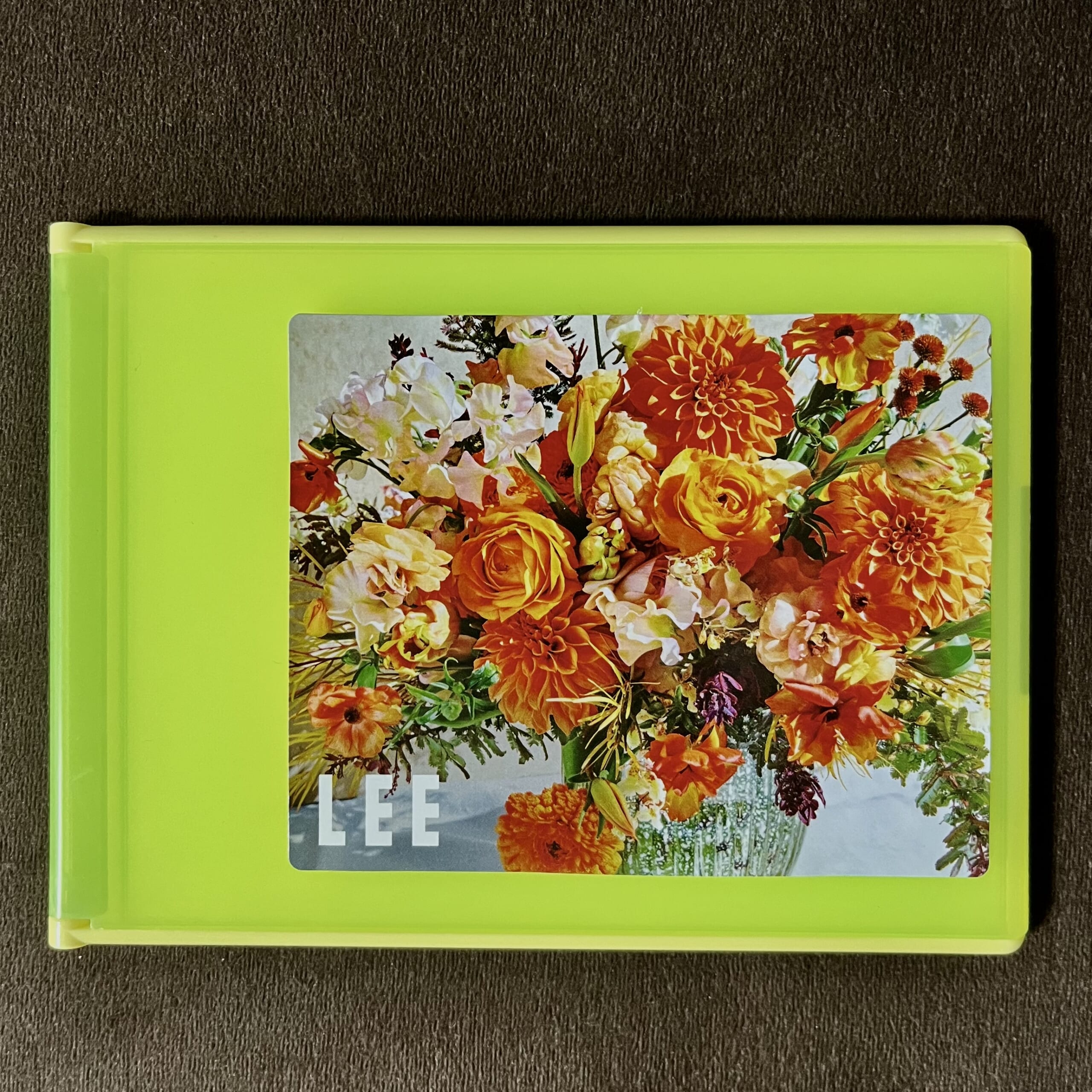 『幸せをよぶ花シール』を貼ったリアルックミラー