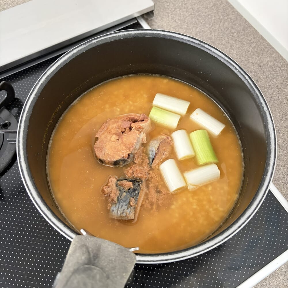 サバみそカレー飯　鯖缶　ぐっち夫婦