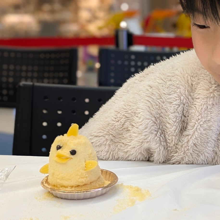 ぴよりん　たべるのかわいそう　こども