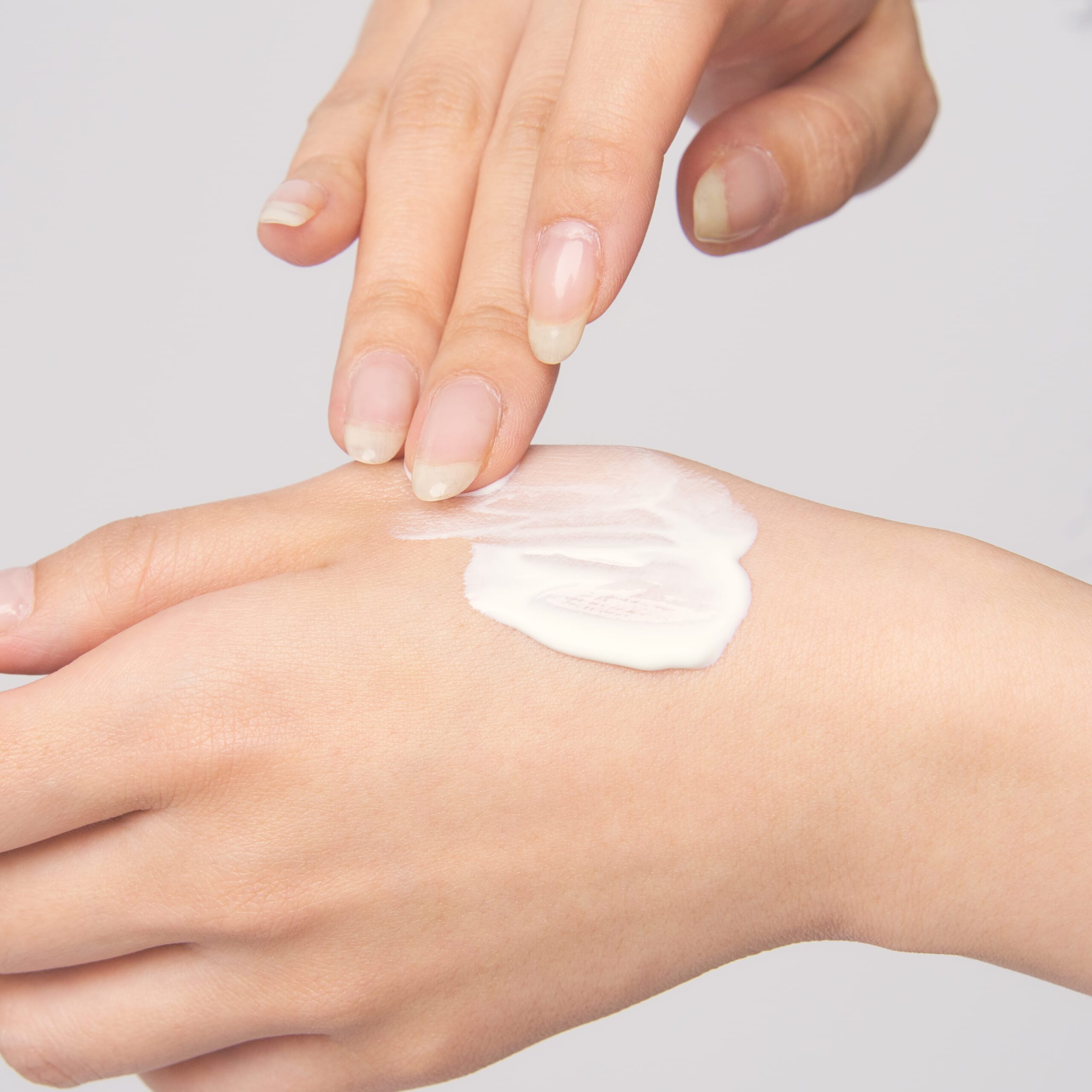 スキンケア UV エッセンス ジェル Nのテクスチャー