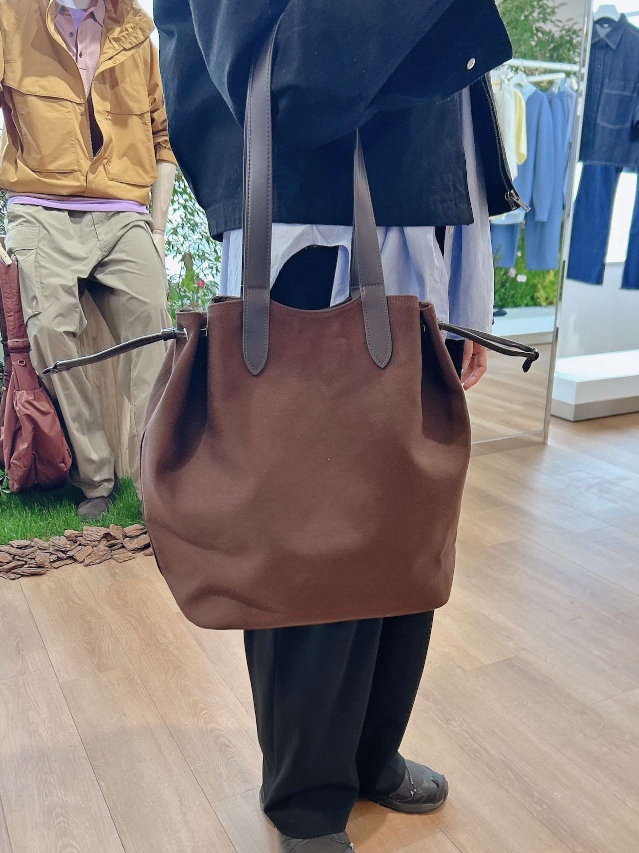 ユニクロ キャンバストートバッグを絞ったところ