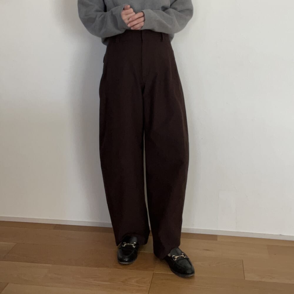 UNIQLO ジャージーバレルレッグパンツ　