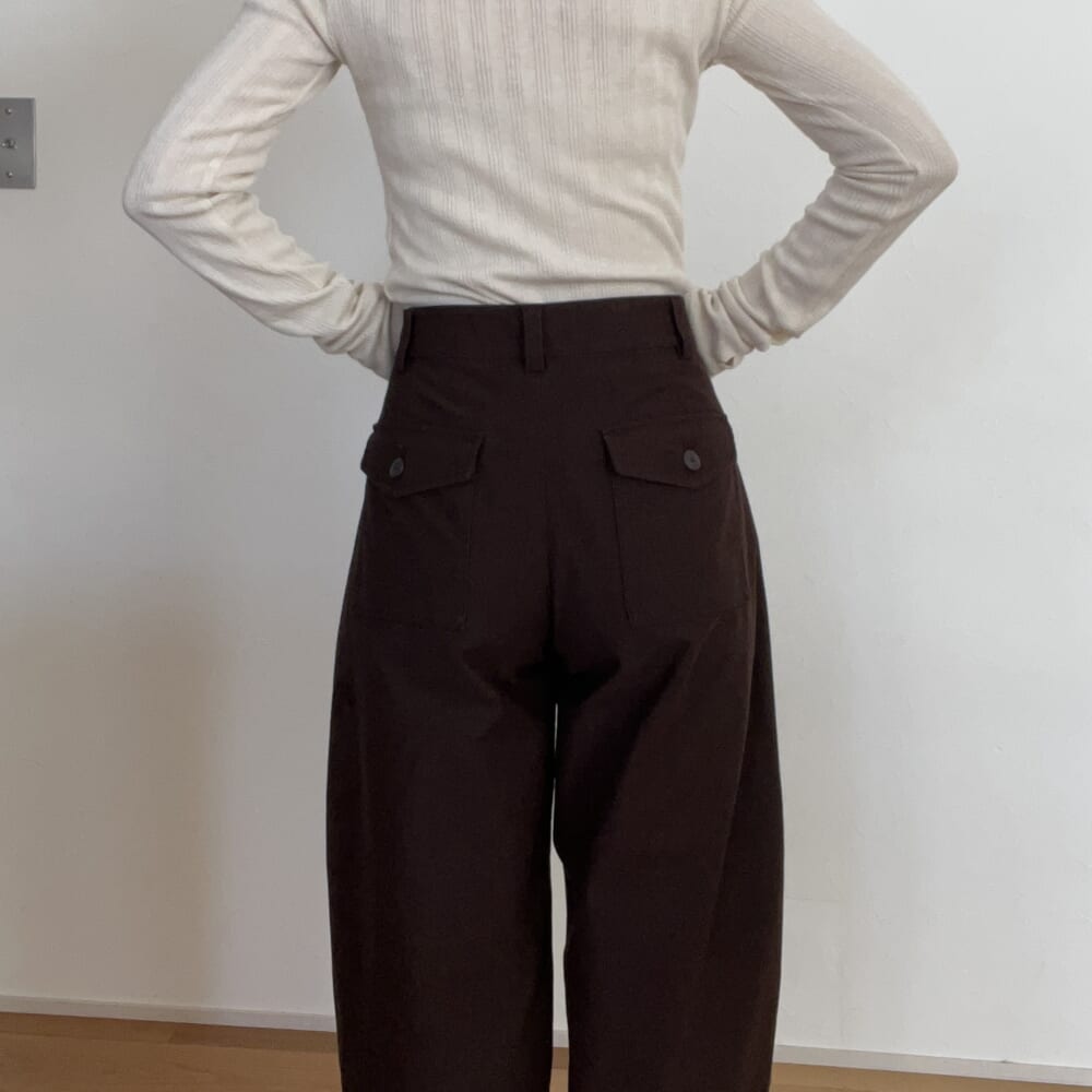 UNIQLO ジャージーバレルレッグパンツ　