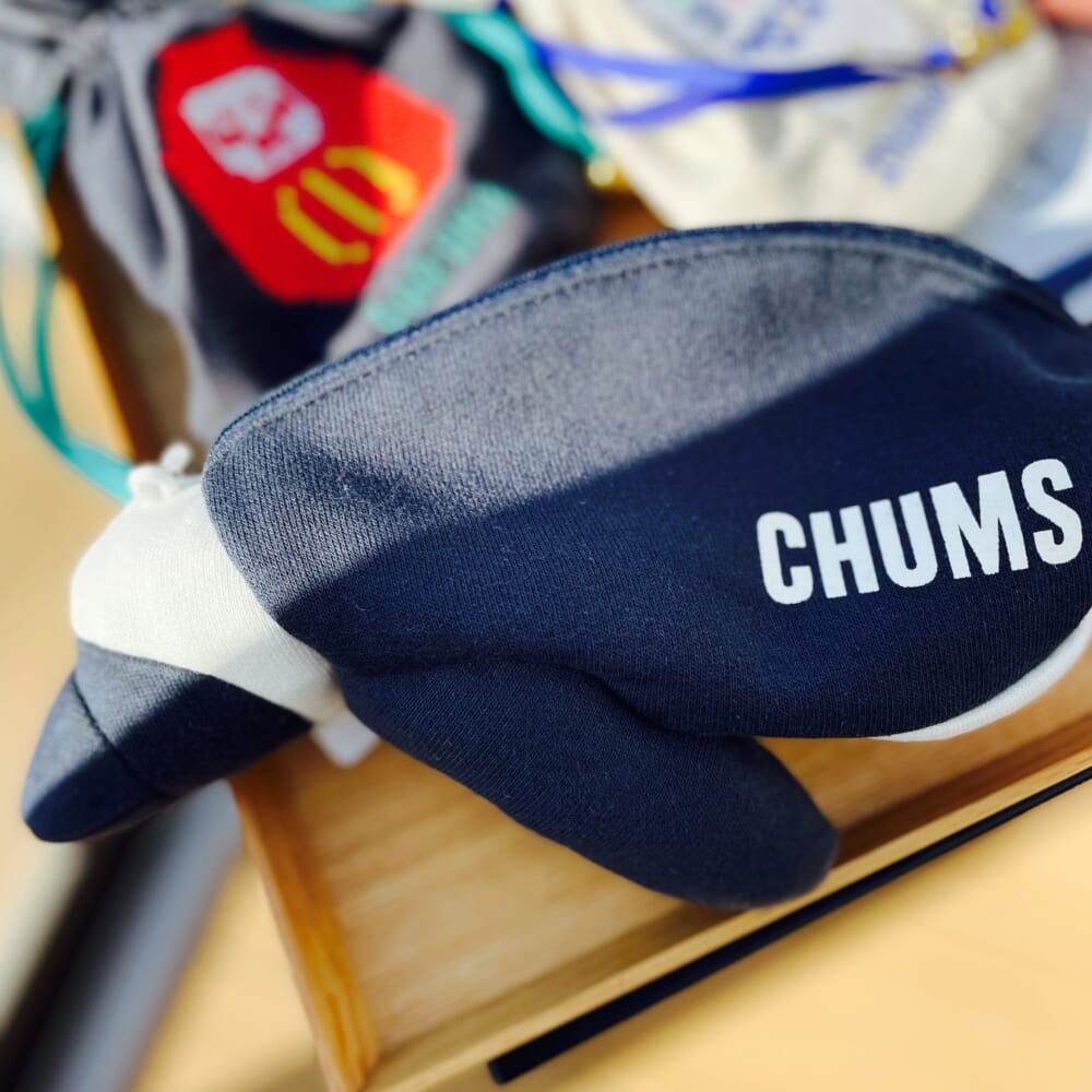 CHUMS　チャムス　ライイングブービーポーチ