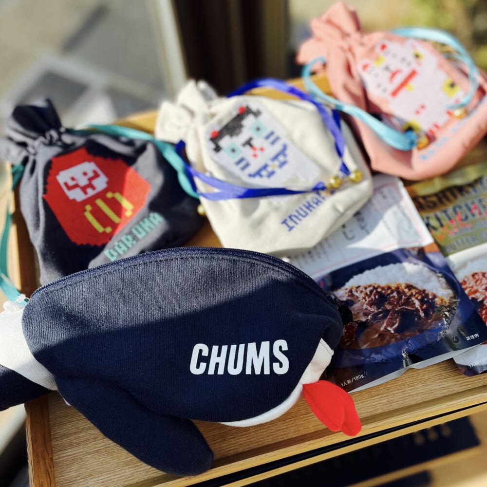 CHUMS　チャムス　ライイングブービーポーチ
アミナ（amina）　交差縫い巾着
NISHIKIYA KITCHEN　バターチキンカレー　和風カレー牛すじ