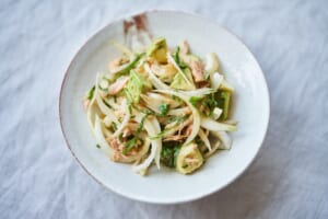 榎本美沙さん　新玉ねぎとアボカドの和風サラダ