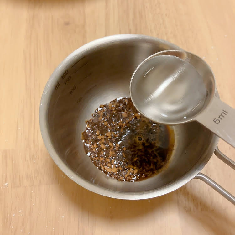 インスタントコーヒー　熱湯