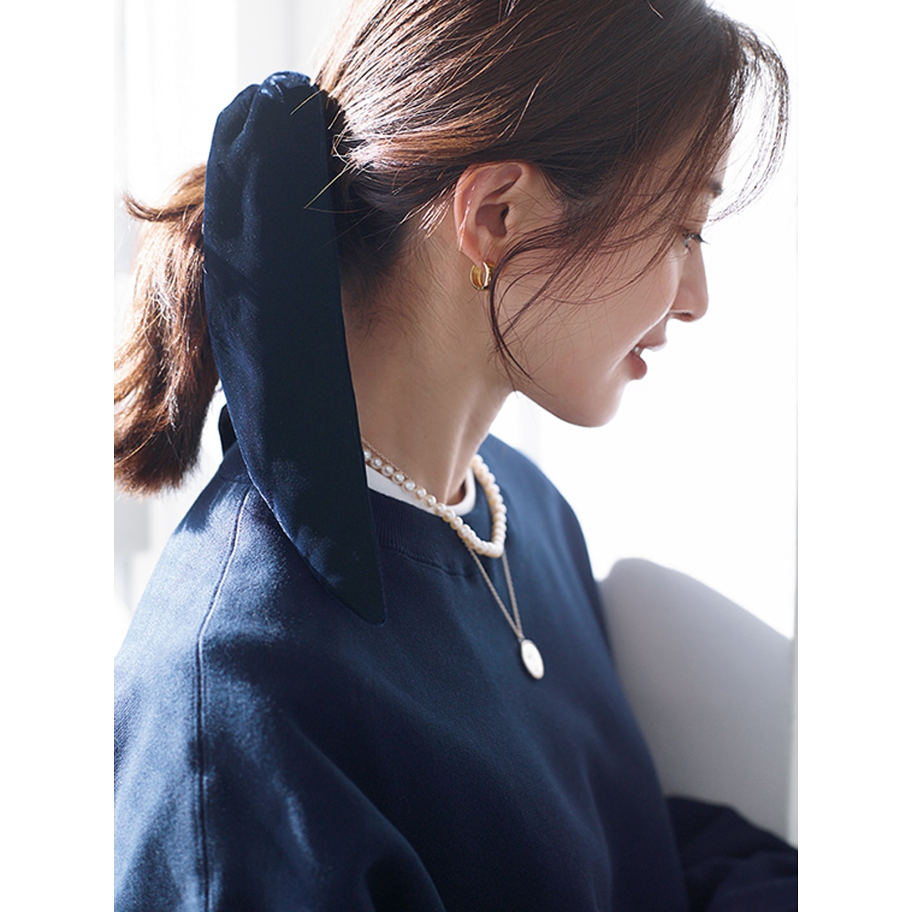 甘い小物使いで女らしさをトッピング