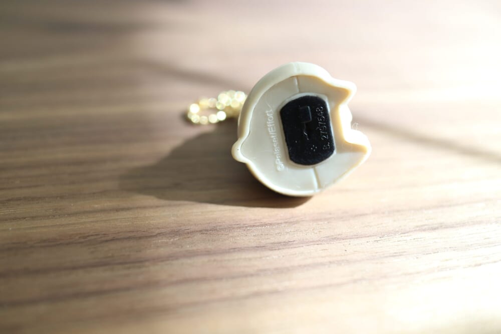 ガチャガチャ　ポーラベア　ミニチュアチャーム