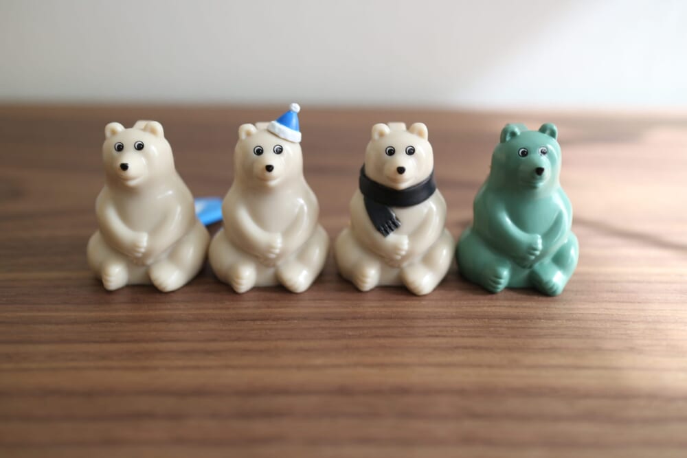 ガチャガチャ　ポーラベア　ミニチュアチャーム