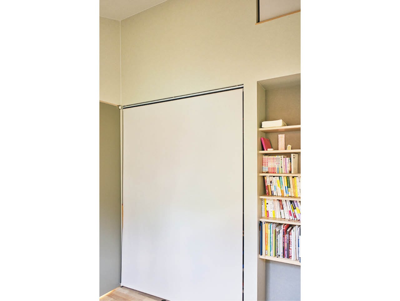 娘の部屋は、動線と音への配慮を重視したレイアウトに。