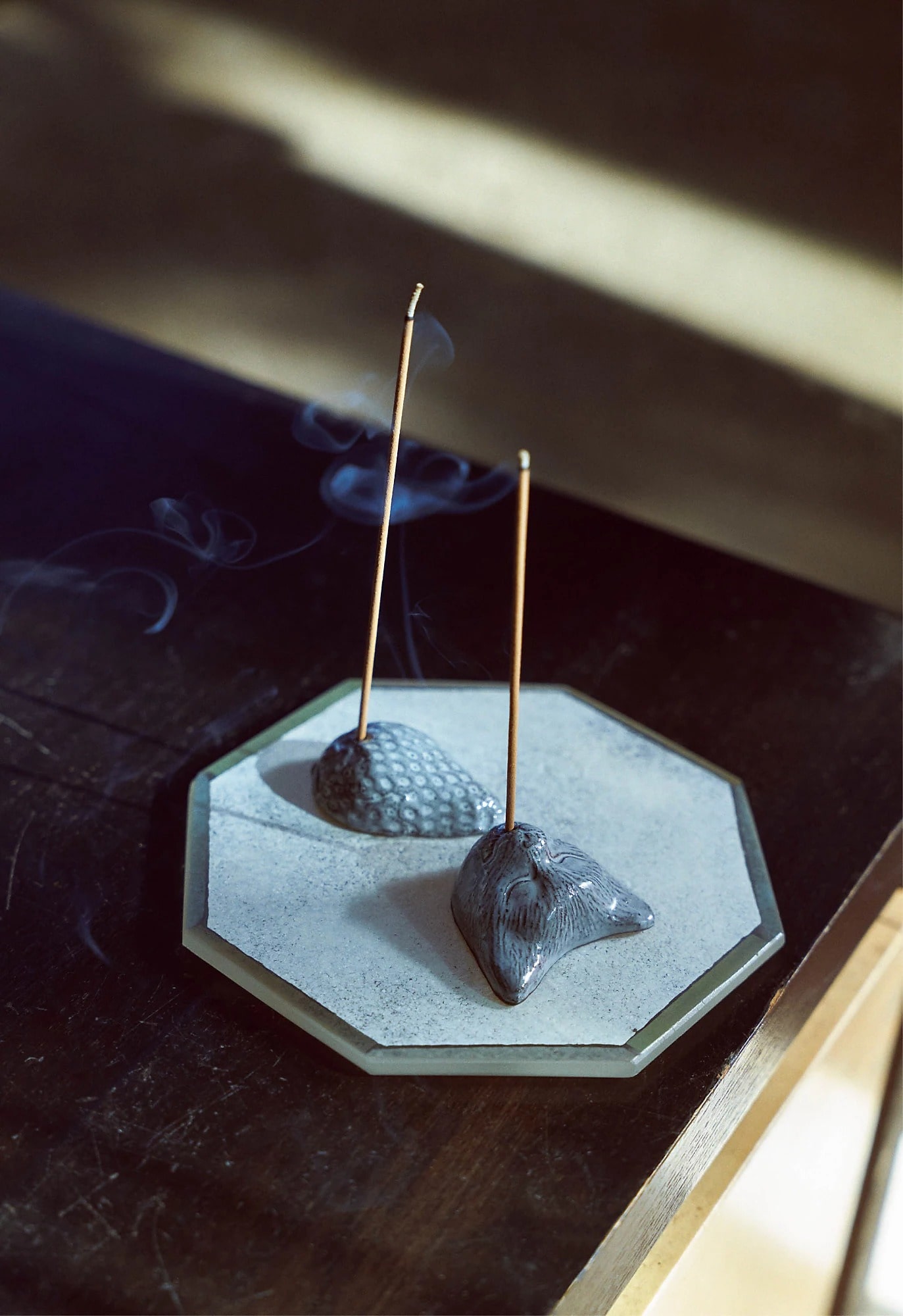 OJACRAFT
【SPURSHOP別注】お香立て 眠り猫
￥5,280