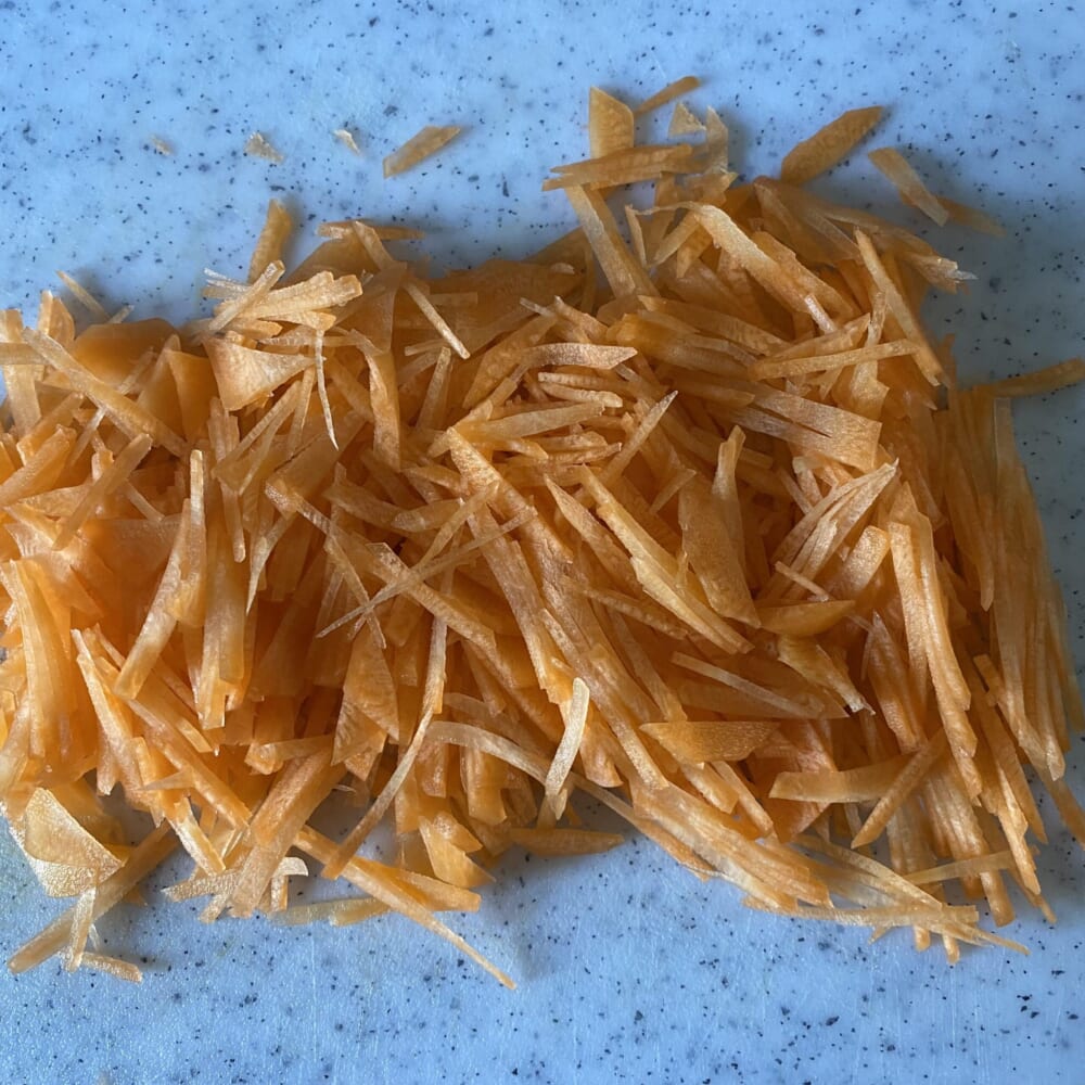 長谷川あかり　人参　たらこ煮