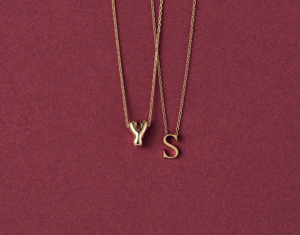 （右）（SV925＋K18YGプレーティング）￥33000／マリハ　（左）（SV×K18YGコーティング）￥63800／オー