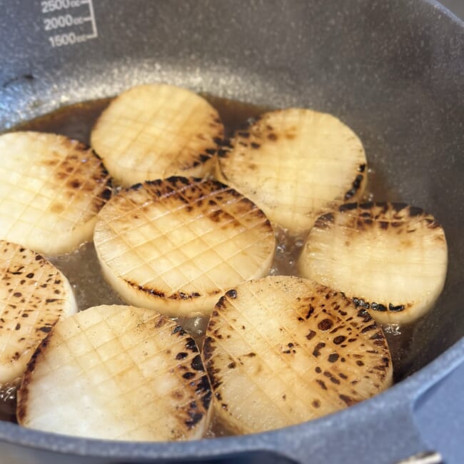 「大根ステーキ」レシピ／榎本美沙さん