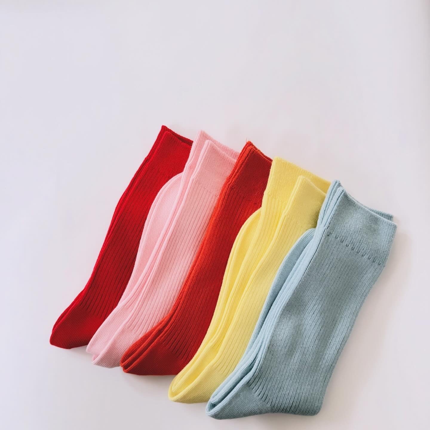 ユニクロ 50色ソックス