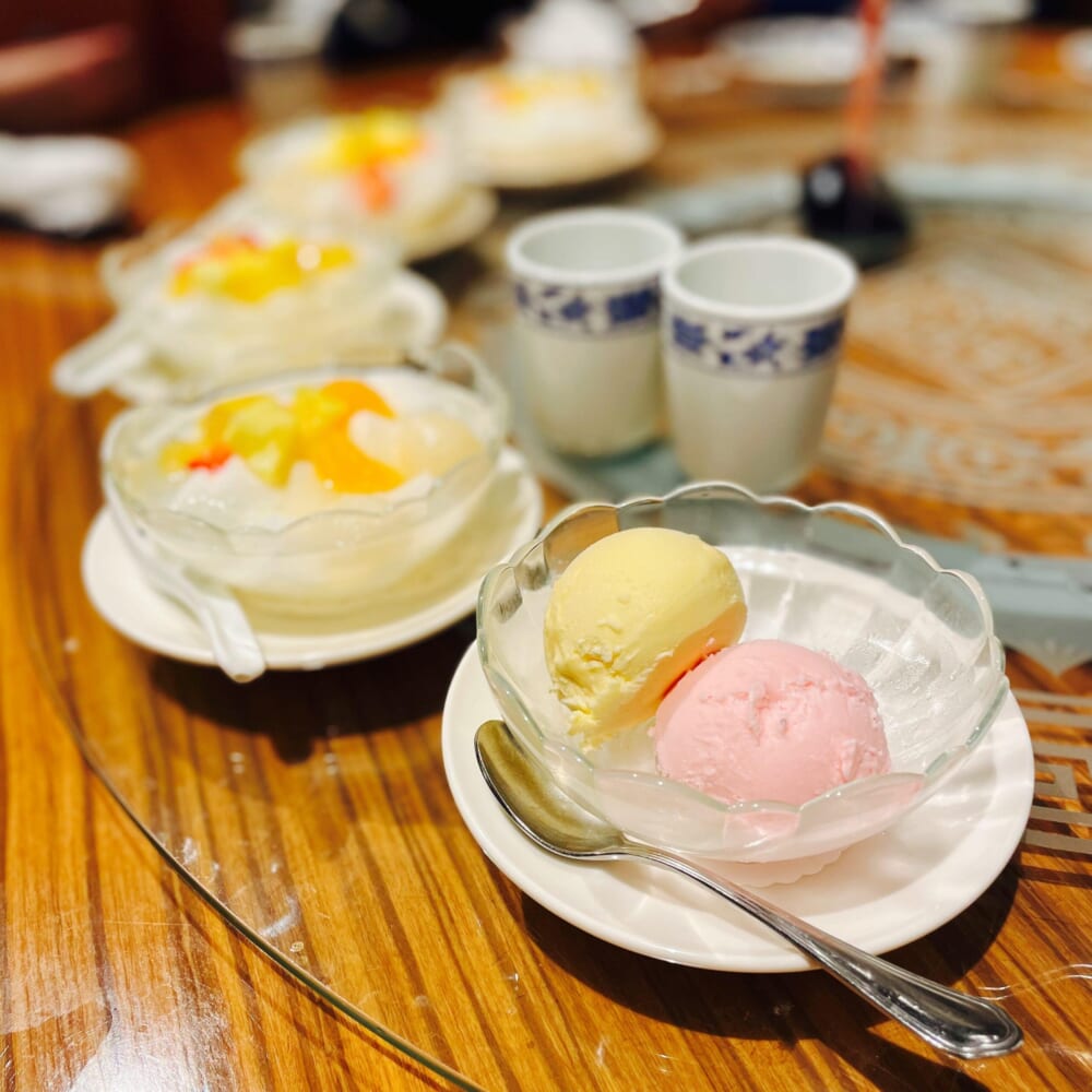 杏仁豆腐 アイスクリーム盛合せ　重慶飯店　新館　横浜中華街　ローズホテル