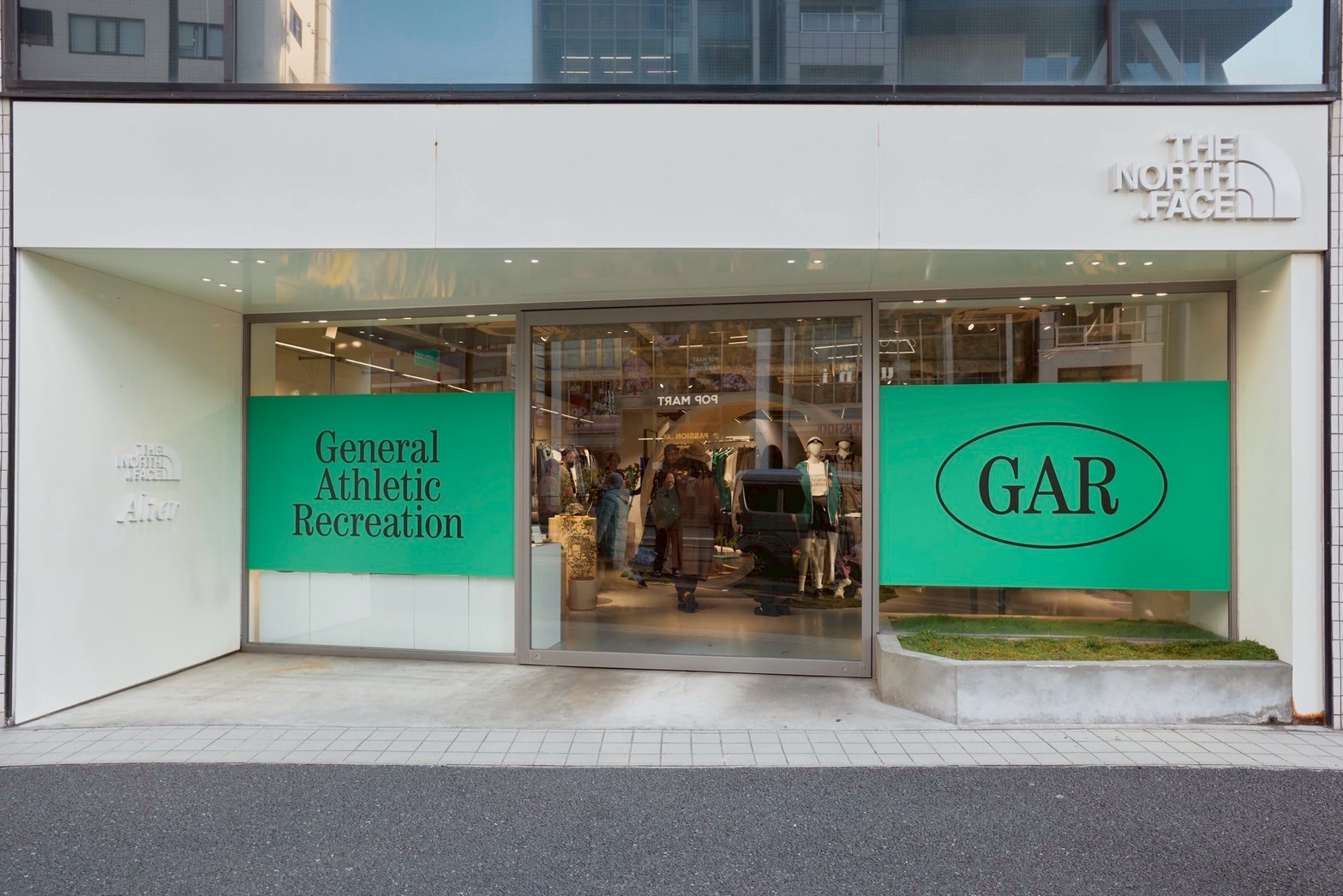 ザ・ノース・フェイス　外観