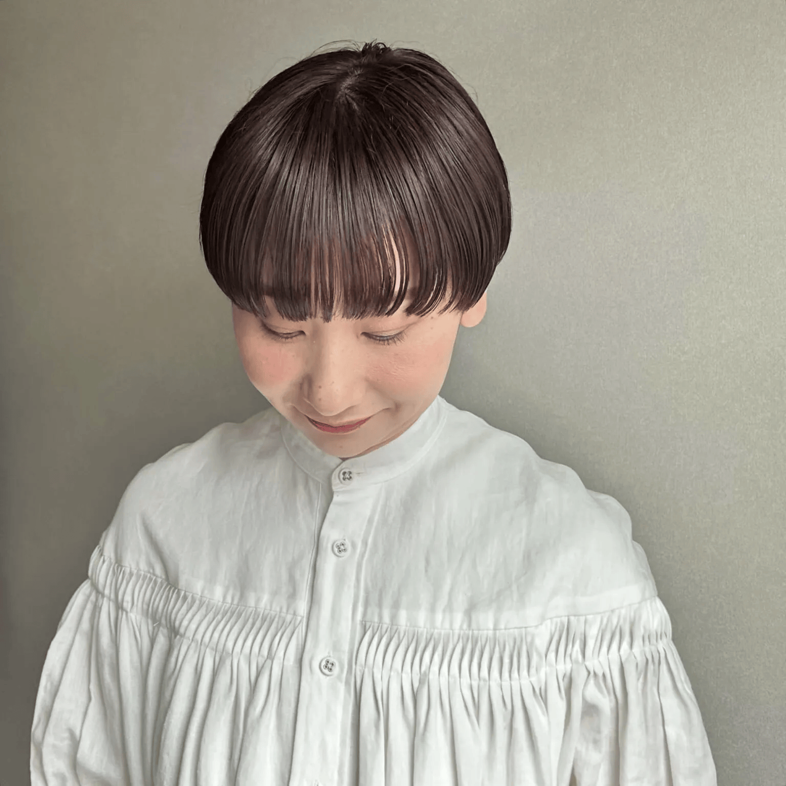 おけいさん　マッシュショート　フロント