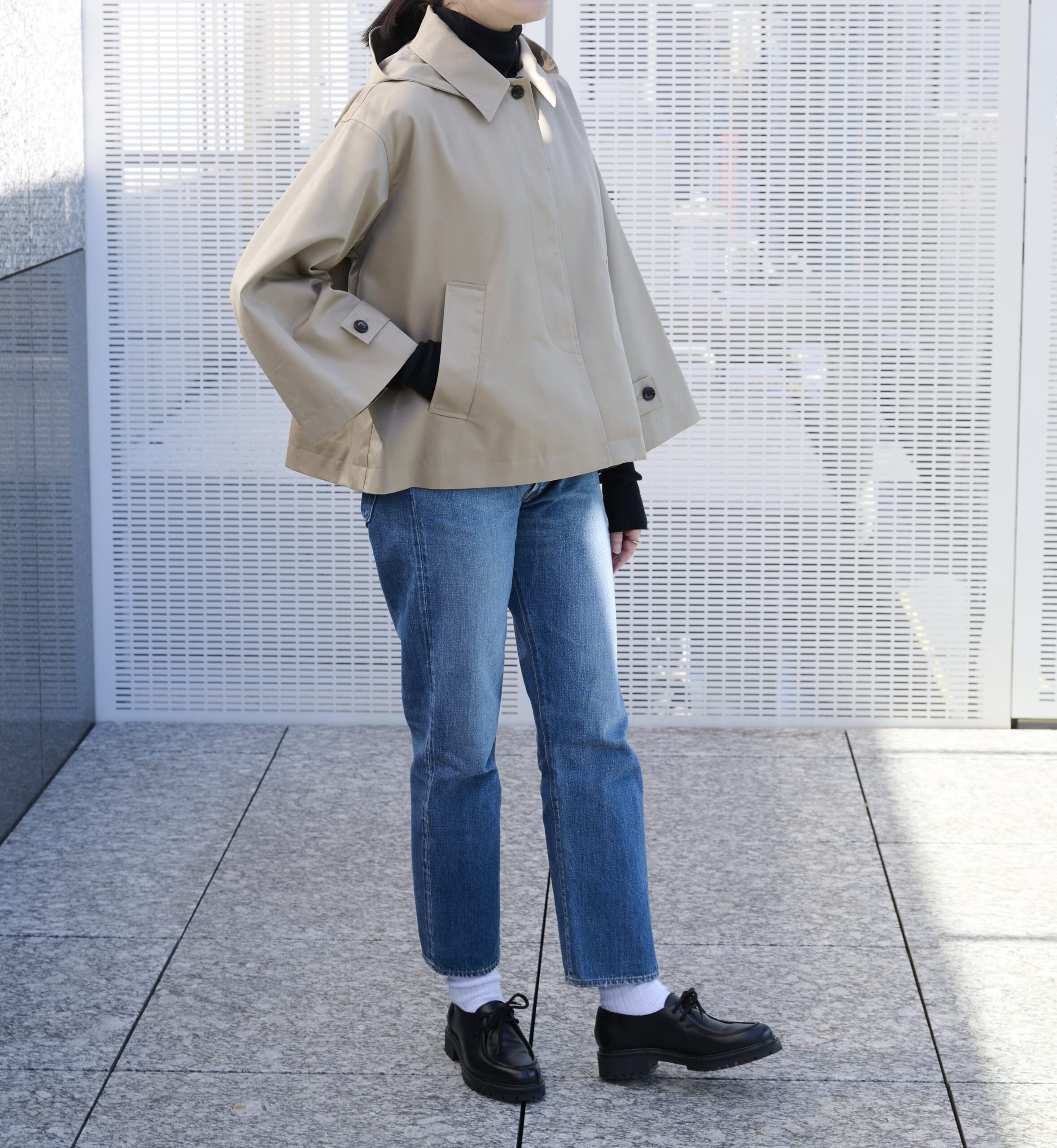 12closet 【洗える】【撥水】ステンカラーフーディーコートをエディターHが私服デニムでコーデ