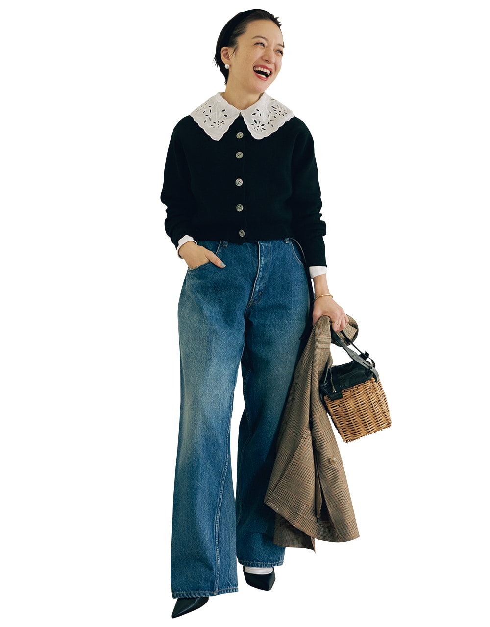 カーディガン×レース衿シャツコーデ 高山都さん