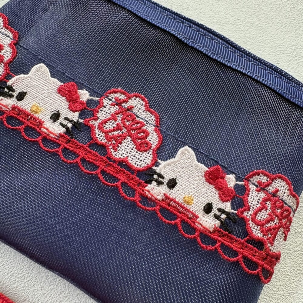 <HELLO KITTY × 近沢レース店 × UNITED ARROWS>コラボレーションアイテム ポーチ