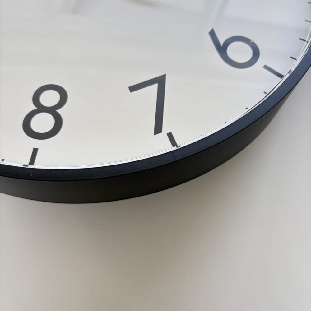 IKEA 壁掛け時計　タルスパルヴ